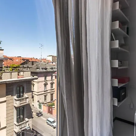 Italianway - Poma 61 B * Milán